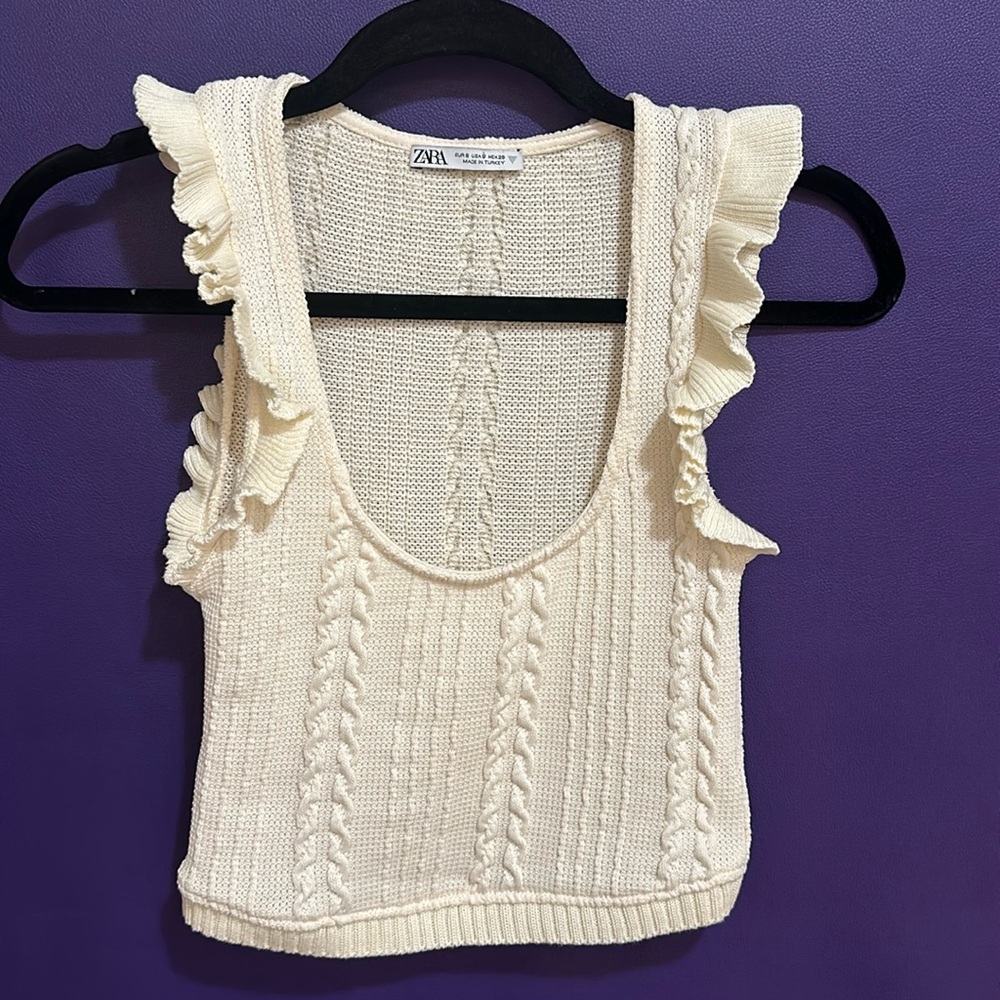 NWOT Zara cream knit ruffle sleeve top in S